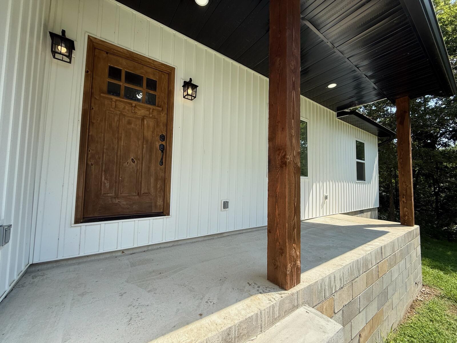 409 Valley Road Thayer, MO 65791 - Photo 4 of 24 IMG_3996