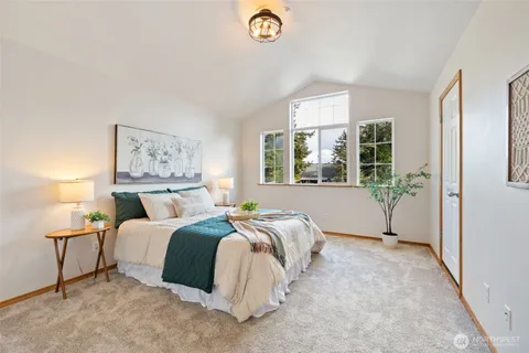 $949,000 | 2255 North Aviator Lane, Oak Harbor, WA 98277