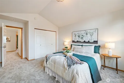 $949,000 | 2255 North Aviator Lane, Oak Harbor, WA 98277