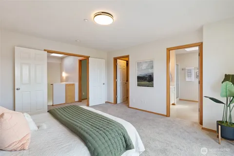 $949,000 | 2255 North Aviator Lane, Oak Harbor, WA 98277