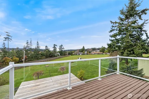 $949,000 | 2255 North Aviator Lane, Oak Harbor, WA 98277