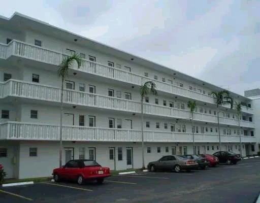 $279,900 | 600 Northeast 2nd Street, Unit 101, Dania Beach, FL 33004