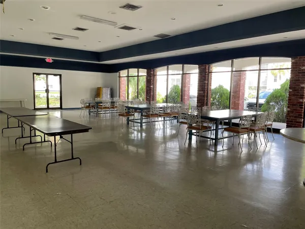 $279,900 | 600 Northeast 2nd Street, Unit 101, Dania Beach, FL 33004