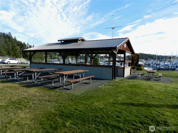 $389,900 | 102 Shelter Bay Drive, La Conner, WA 98257