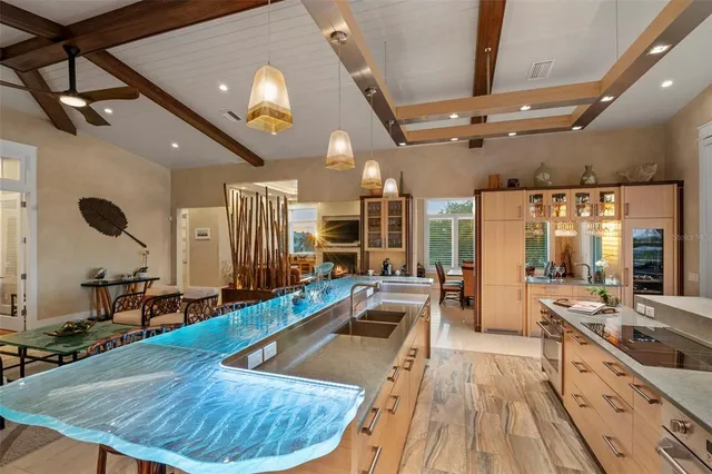 $7,999,000 | 242 Oak Avenue, Anna Maria, FL 34216