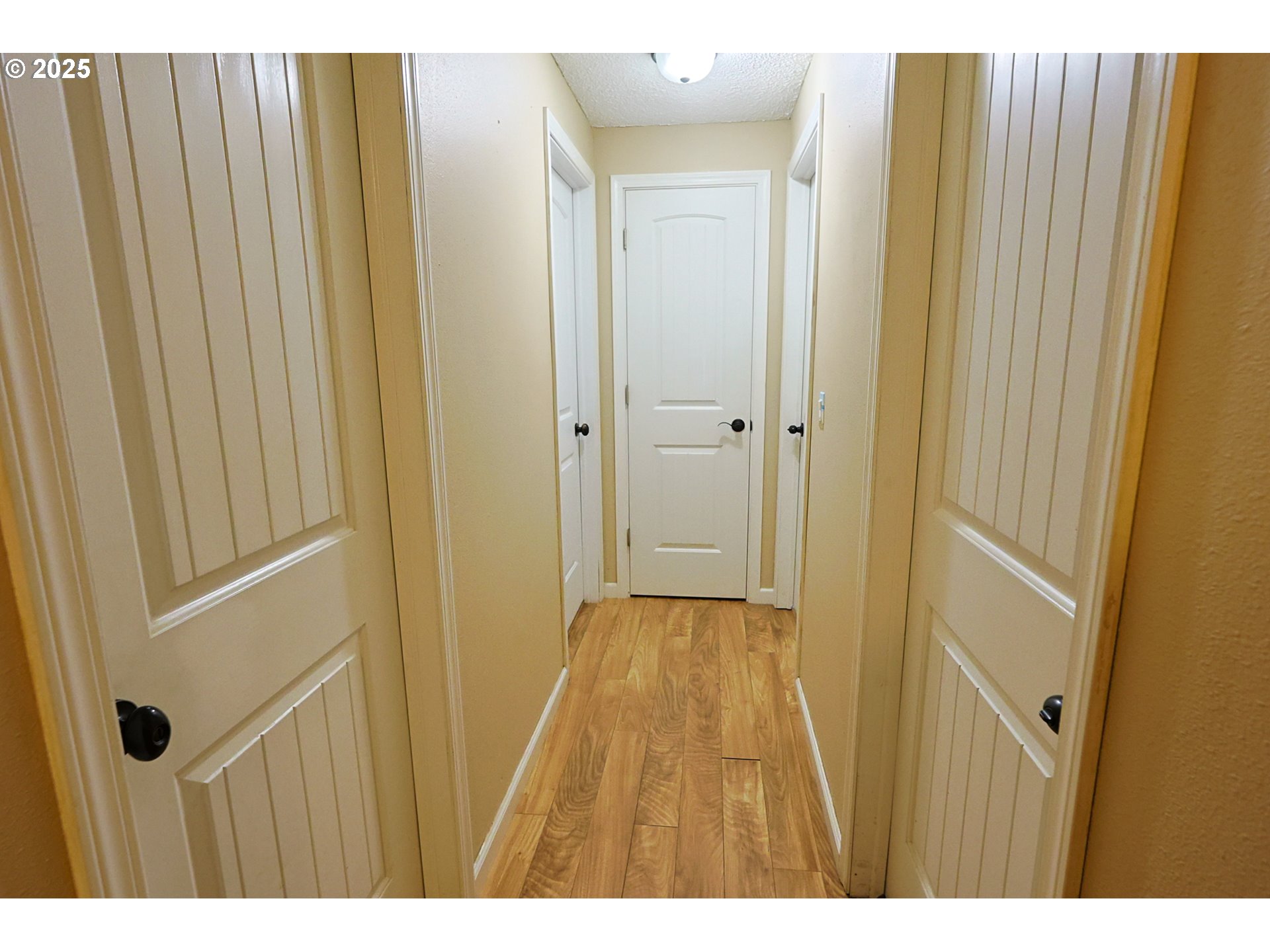 60031 Fairview Road Coquille, OR 97423 - Photo 24 of 48 Hallway
