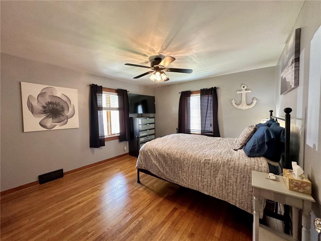 1804 River Road North Apollo, PA 15673 - Photo 28 of 39 a bedroom with bed window and wall painting