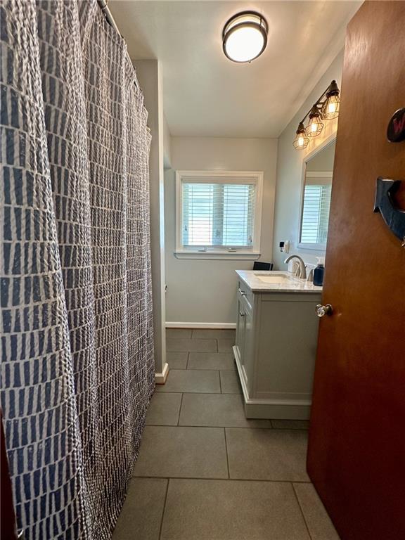 1804 River Road North Apollo, PA 15673 - Photo 33 of 39 a room with a sink a washer and dryer