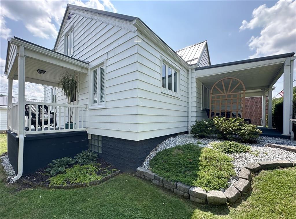 1804 River Road North Apollo, PA 15673 - Photo 7 of 39 a front view of a house with garden
