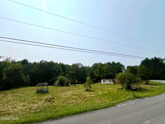 $65,000 | 424 Medway-Earlton Road, Coxsackie, NY 12058