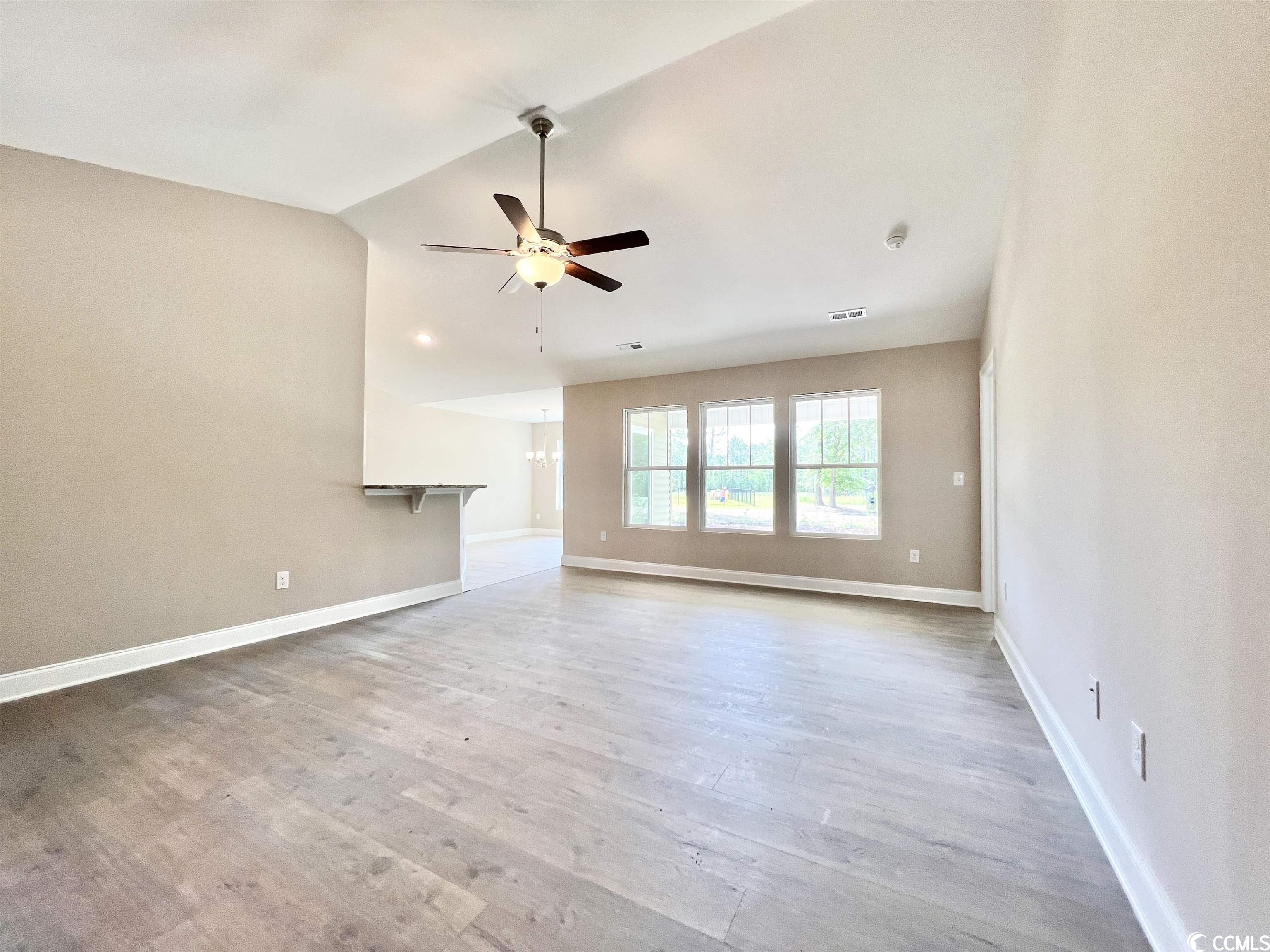 2005 Spring Valley Court Loris, SC 29569 - Photo 6 of 27 Gallery Image 6