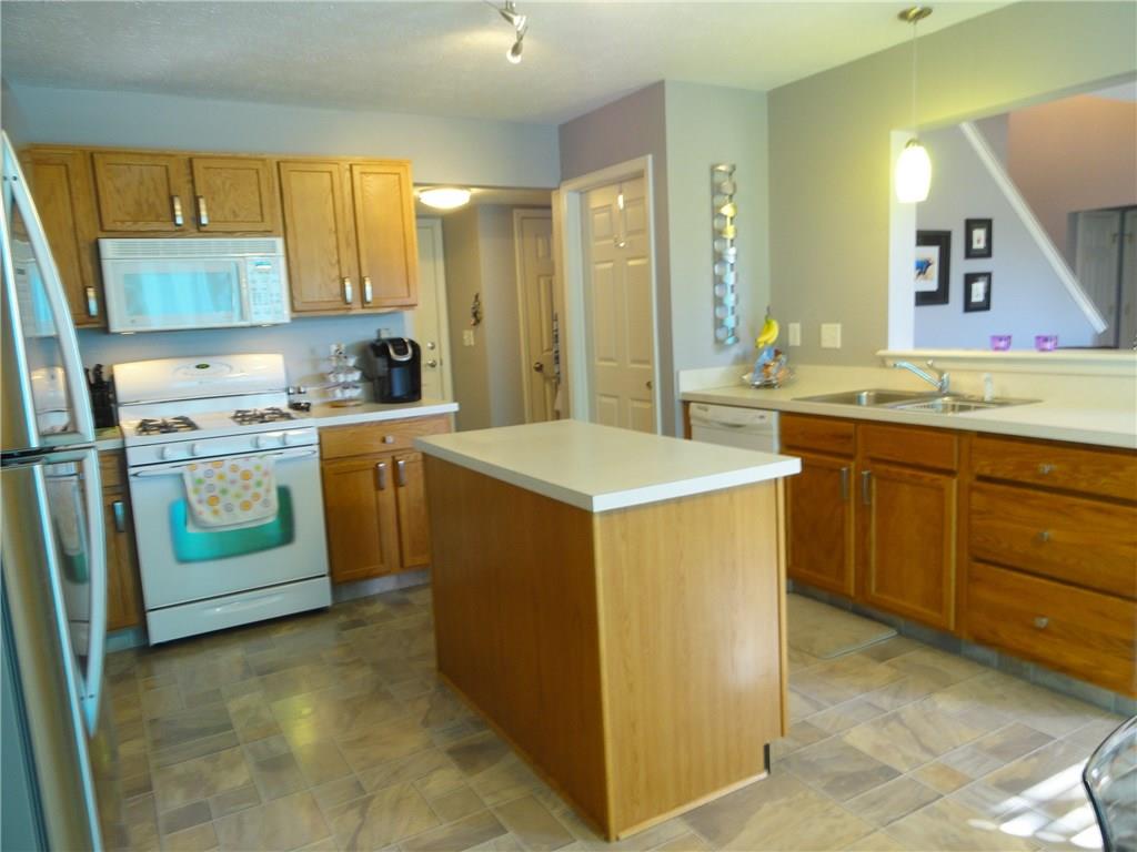 5635 Wakefield Road Greenwood, IN 46142 - Photo 8 of 18 Gallery Image 8