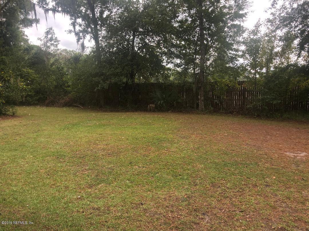 45142 Stratton Road Callahan, FL 32011 - Photo 5 of 29 a view of outdoor space and yard