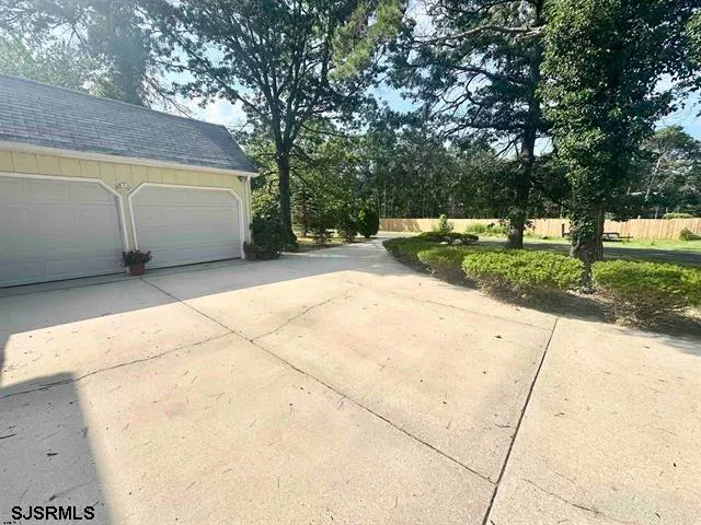 $459,900 | 814 Berrywood Lane, Galloway Township, NJ 08205