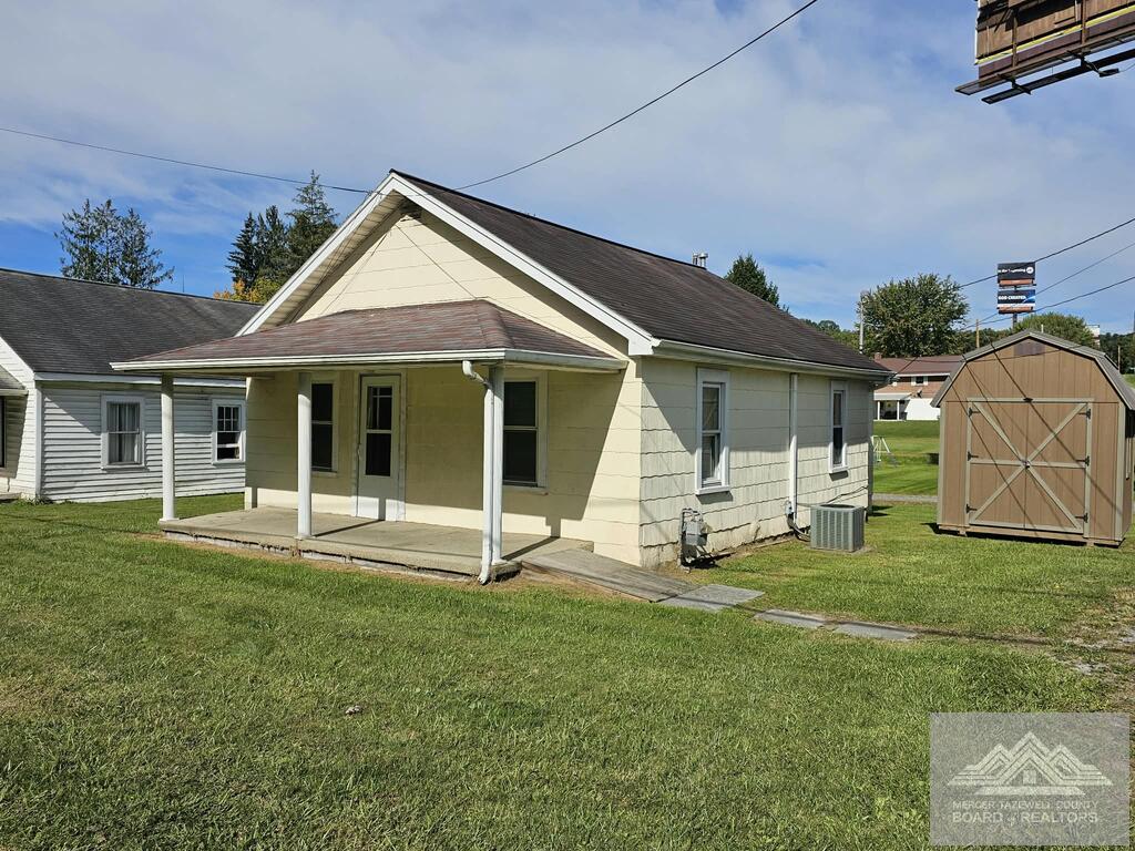 1961 Athens Road Princeton, WV 24740 - Photo 14 of 14 Gallery Image 14