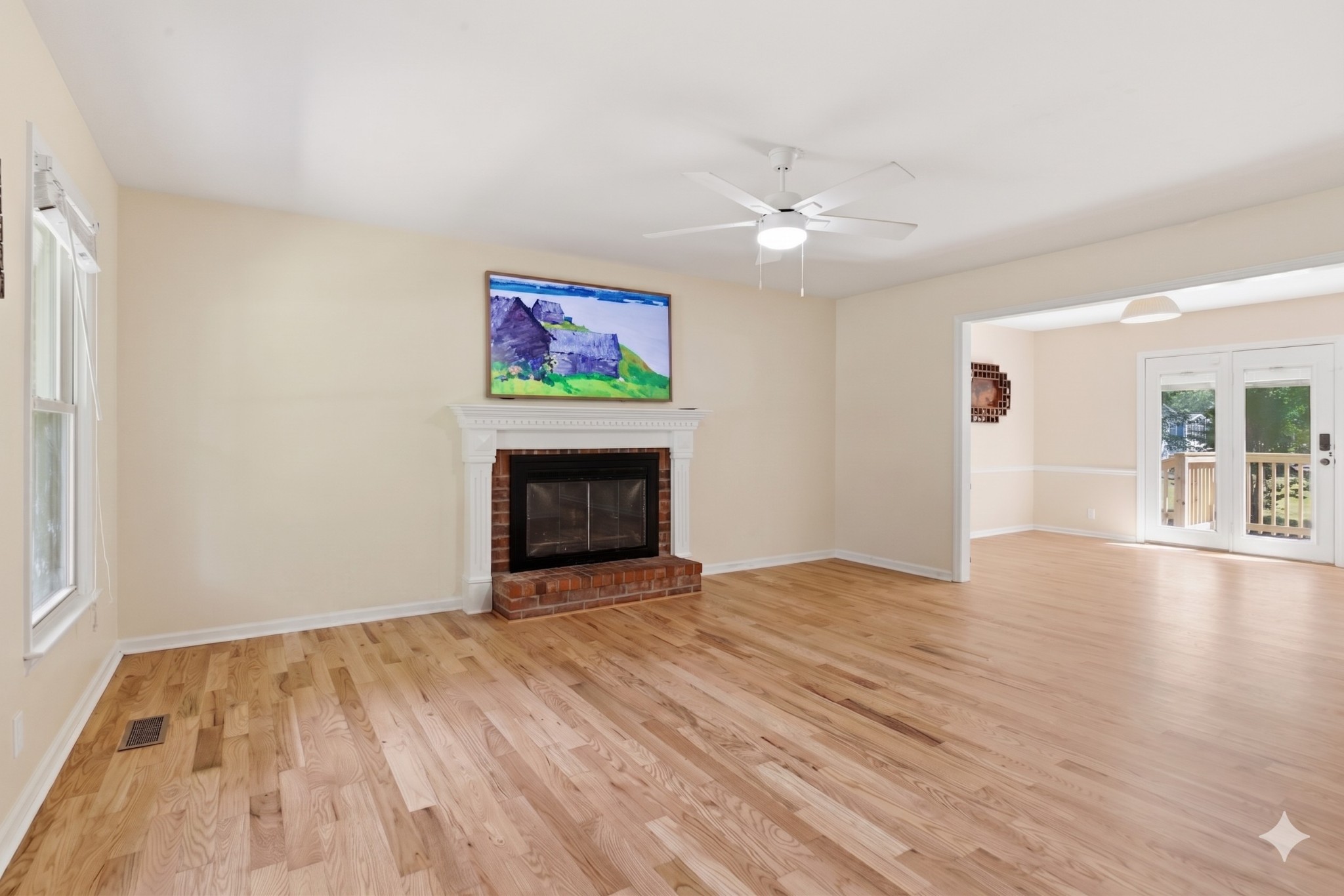 2306 Red Mile Road Murfreesboro, TN 37127 - Photo 5 of 43 an empty room with wooden floor and window