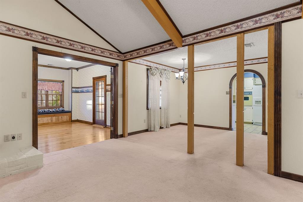 100 Linden Lane Hewitt, TX 76643 - Photo 8 of 31