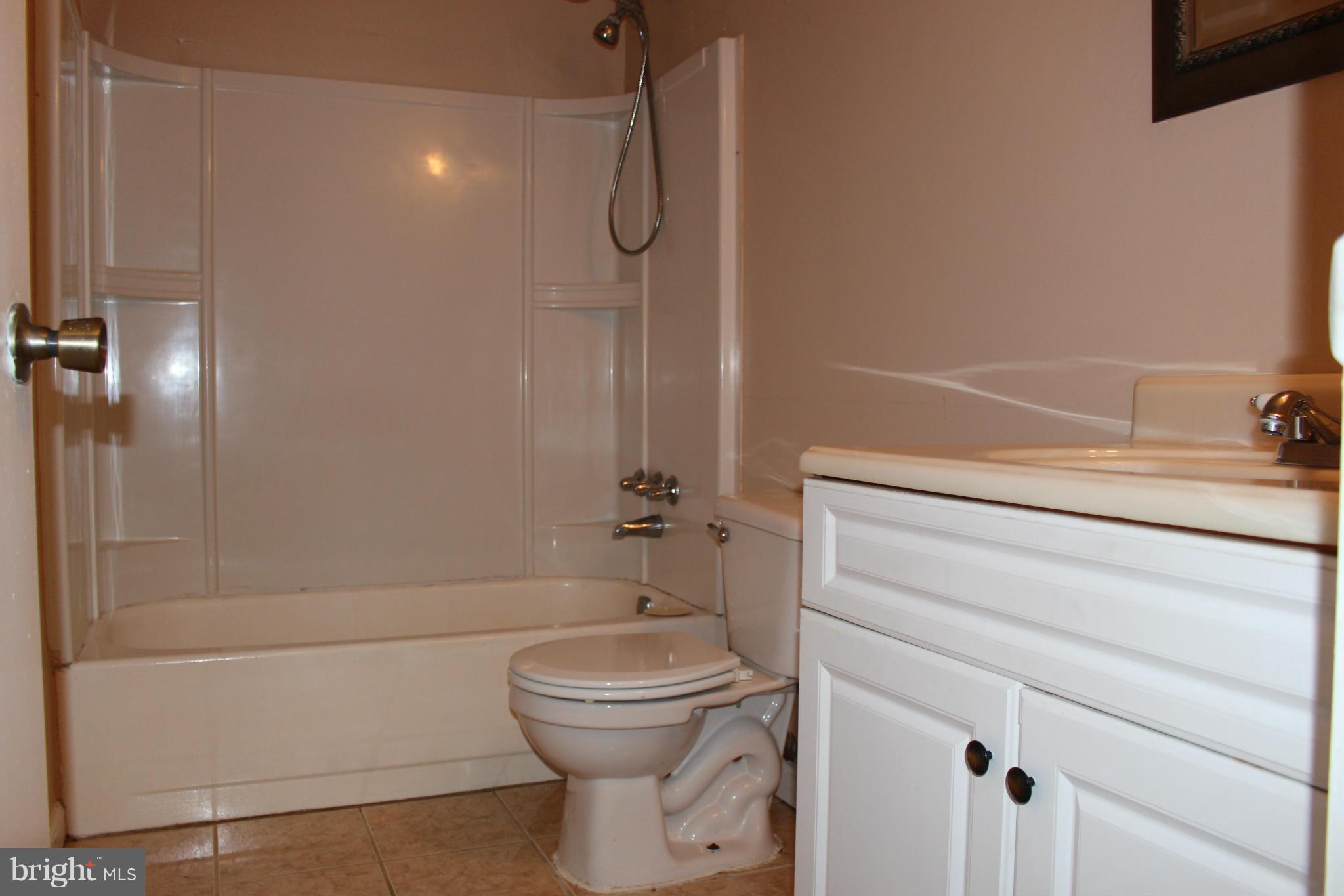 102 Valley Bend Road Westminster, MD 21157 - Photo 19 of 27 Bath