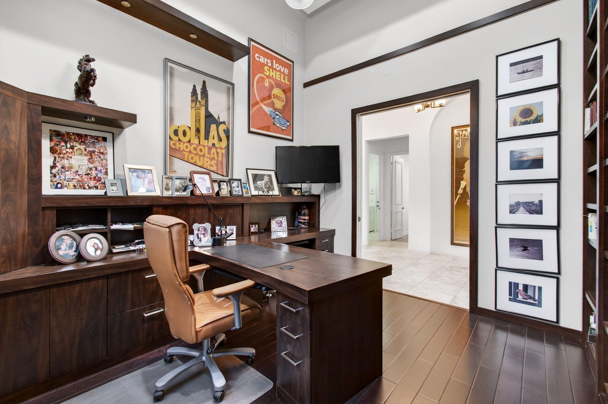 17728 Villa Club Way Boca Raton, FL 33496 - Photo 20 of 36 a view of a workspace with furniture and wooden floor