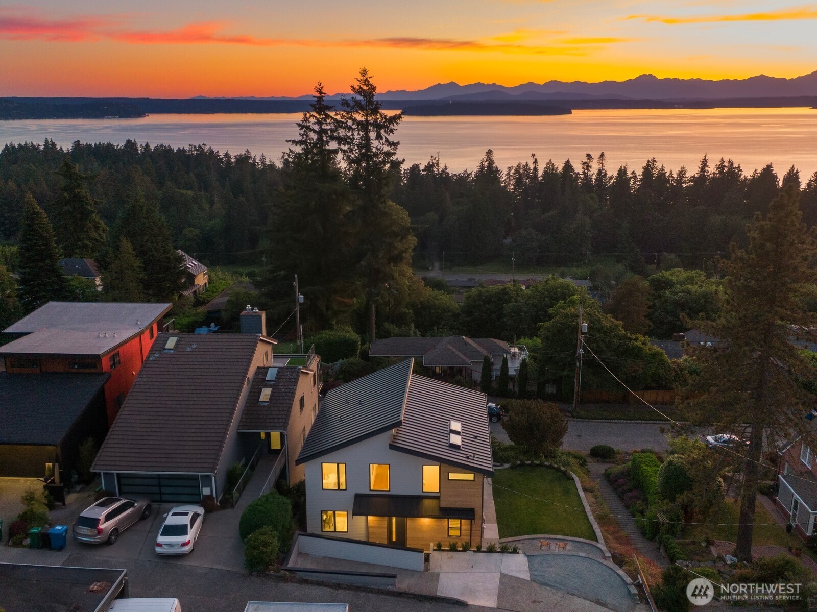 7602 44th Avenue Southwest Seattle, WA 98136 - Photo 36 of 37