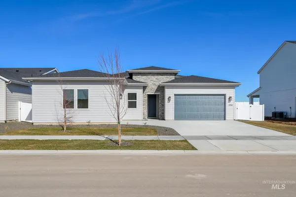 $679,000 | 1204 West Switchgrass Drive, Meridian, ID 83642
