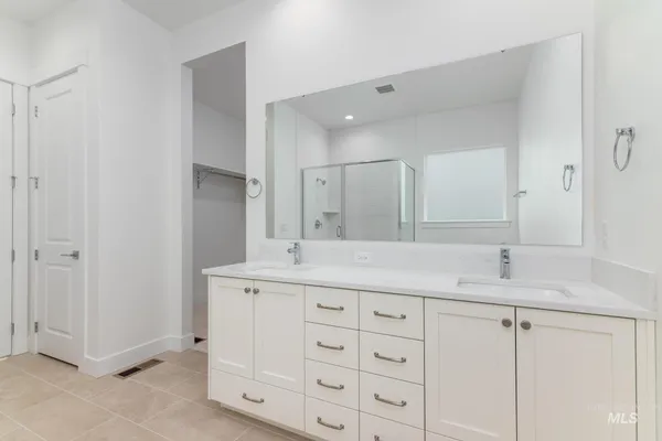 $679,000 | 1204 West Switchgrass Drive, Meridian, ID 83642