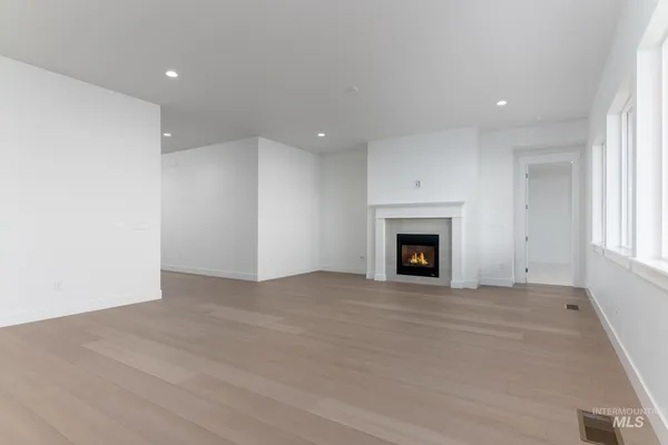 $679,000 | 1204 West Switchgrass Drive, Meridian, ID 83642