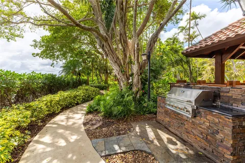 $399,995 | 2000 Towerside Terrace, Unit 311, Miami, FL 33138