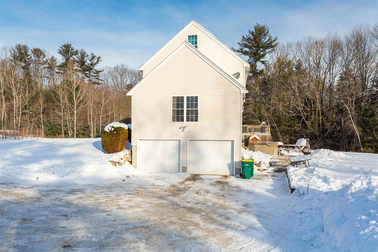 31 Efab Lane Rochester, NH 03839 - Photo 7 of 40