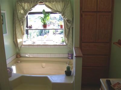 425 Hardwick Road Ukiah, CA 95482 - Photo 8 of 11 Gallery Image 8
