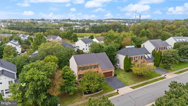 $979,900 | 18571 Dettington Court, Leesburg, VA 20176