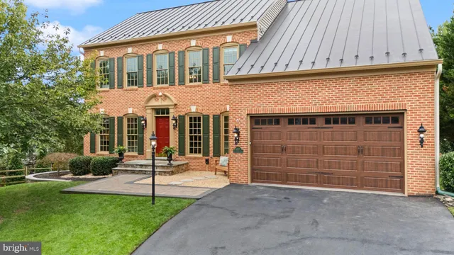 $979,900 | 18571 Dettington Court, Leesburg, VA 20176