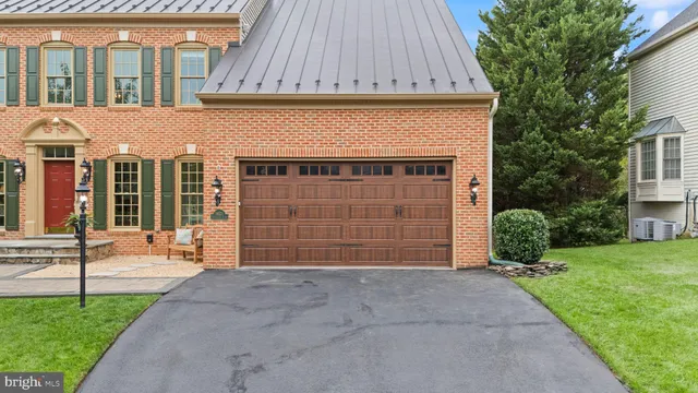 $979,900 | 18571 Dettington Court, Leesburg, VA 20176