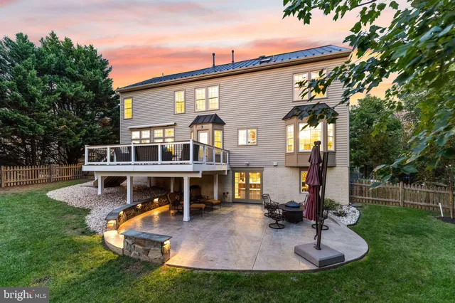 $979,900 | 18571 Dettington Court, Leesburg, VA 20176