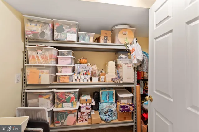 $979,900 | 18571 Dettington Court, Leesburg, VA 20176