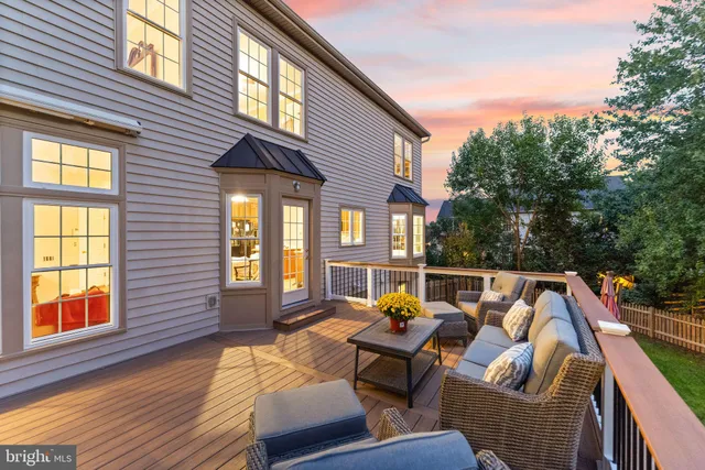 $979,900 | 18571 Dettington Court, Leesburg, VA 20176