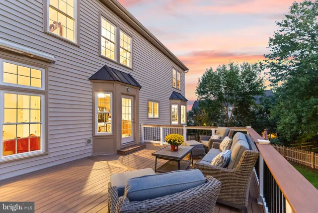 $979,900 | 18571 Dettington Court, Leesburg, VA 20176