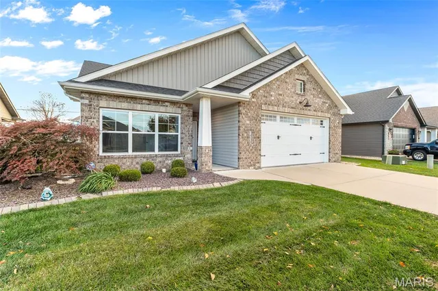 $385,000 | 7430 Clarence Court, Glen Carbon, IL 62034