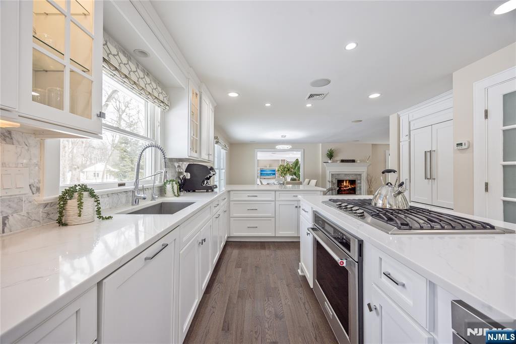 202 Chestnut Ridge Road Saddle River, NJ 07458 - Photo 15 of 50