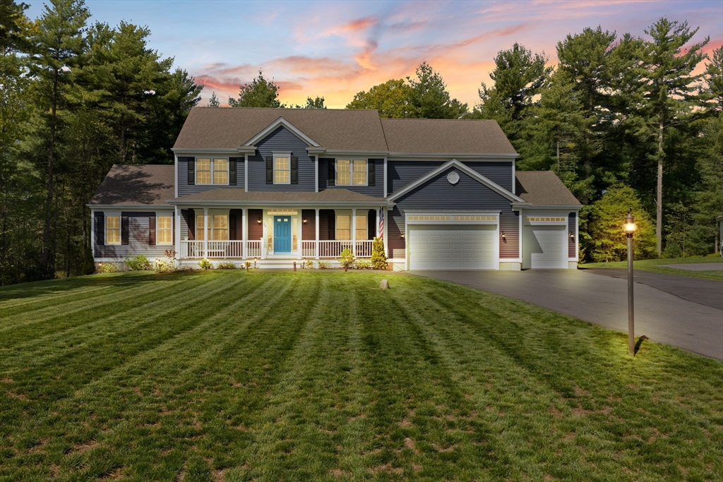 39 Erbeck Cir Extension Bridgewater, MA 02324 - Photo 1 of 42 Gallery Image 1