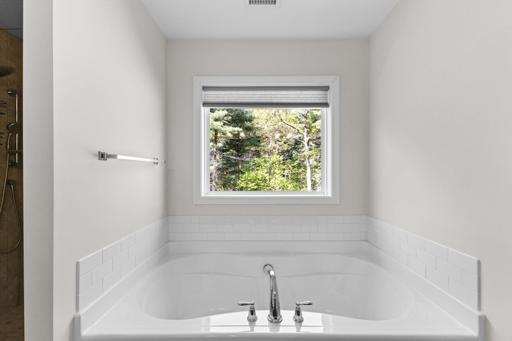 39 Erbeck Cir Extension Bridgewater, MA 02324 - Photo 31 of 42 Gallery Image 31