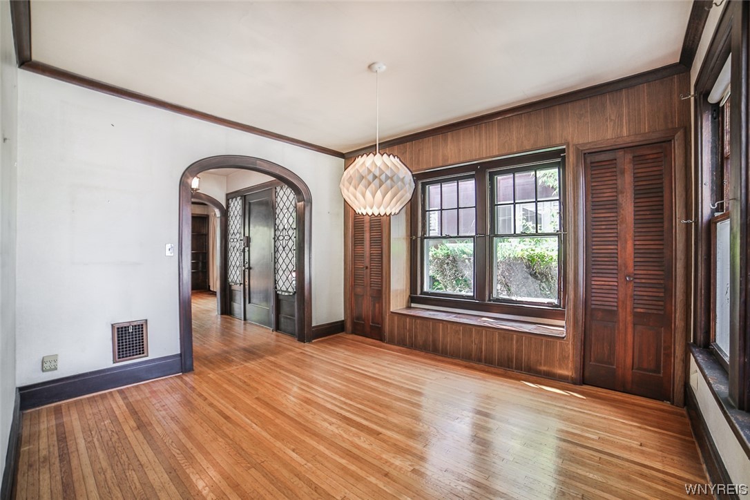 54 Niagara Falls Boulevard Buffalo, NY 14214 - Photo 12 of 42