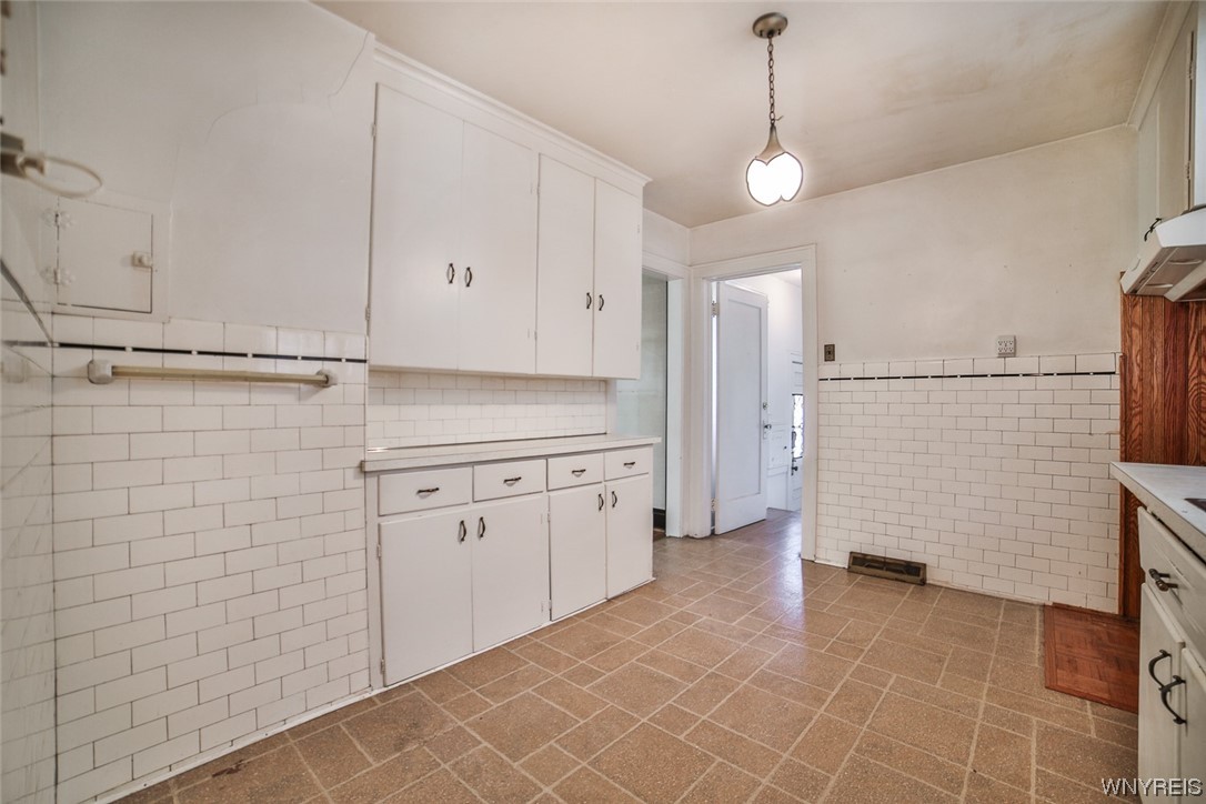 54 Niagara Falls Boulevard Buffalo, NY 14214 - Photo 17 of 42