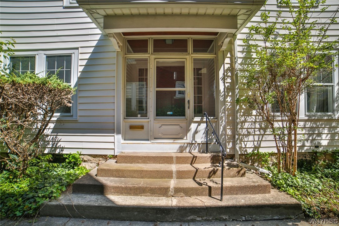 54 Niagara Falls Boulevard Buffalo, NY 14214 - Photo 3 of 42