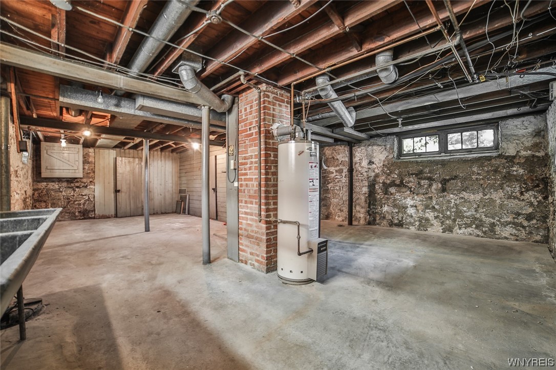 54 Niagara Falls Boulevard Buffalo, NY 14214 - Photo 38 of 42