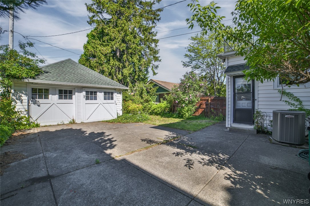 54 Niagara Falls Boulevard Buffalo, NY 14214 - Photo 39 of 42