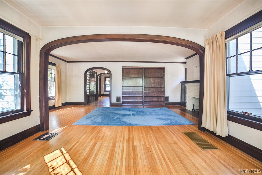 54 Niagara Falls Boulevard Buffalo, NY 14214 - Photo 9 of 42