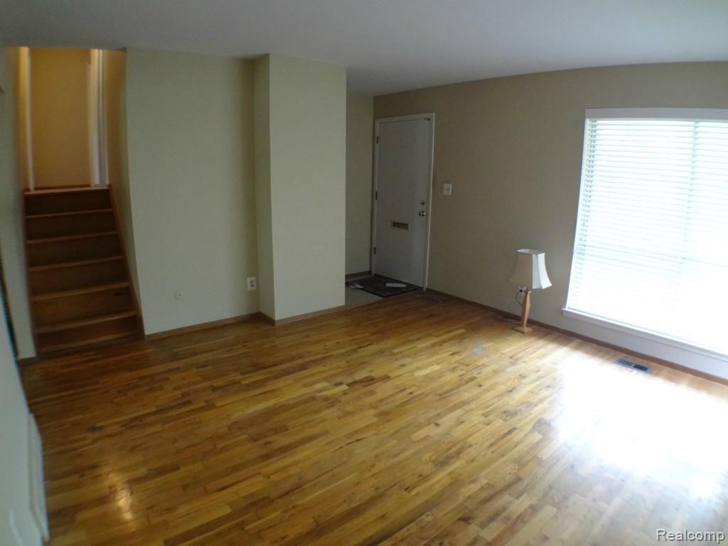 2072 Derby Road Birmingham, MI 48009 - Photo 9 of 30