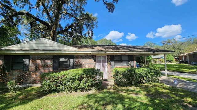 $1,800 | 2348 Yorkshire Drive, Tallahassee, FL 32304