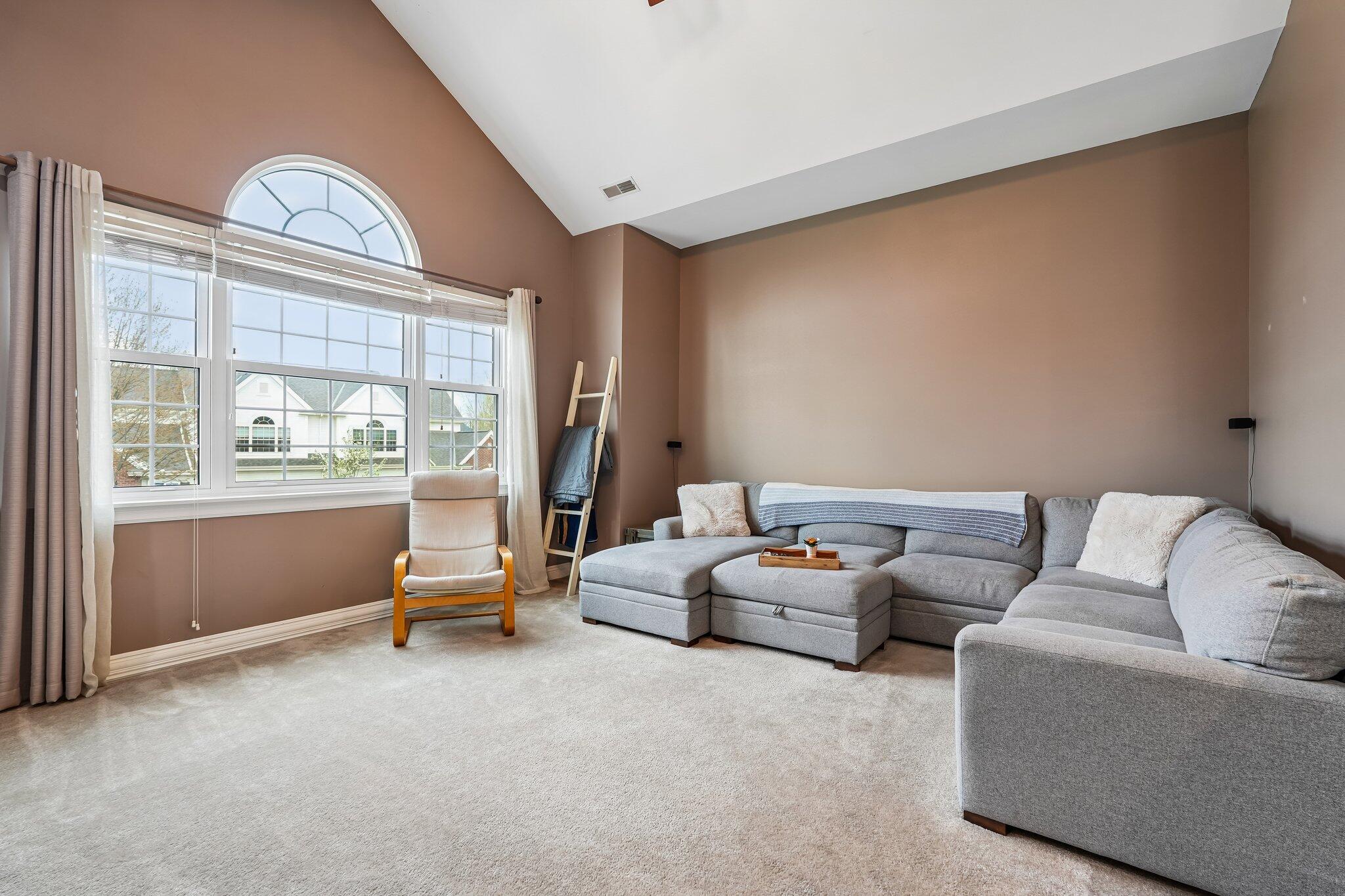 N165W20522 Berry Patch Road Jackson, WI 53037 - Photo 6 of 26 Living Room